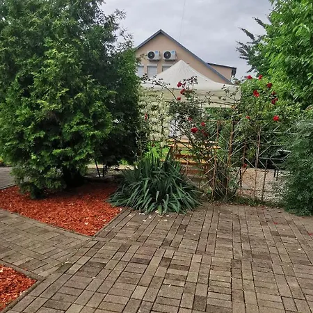 Lägenhet Rigofeszek Apartmanhaz