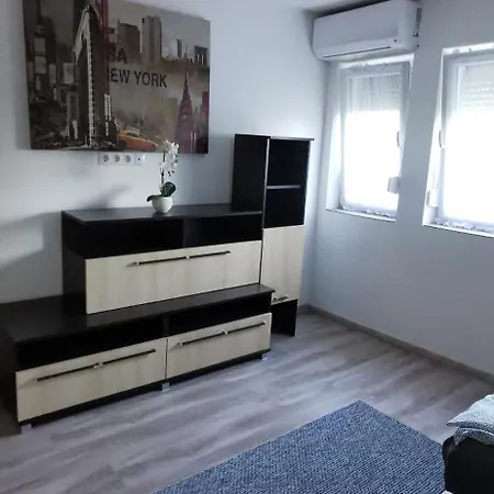Rigofeszek Apartmanhaz Lägenhet