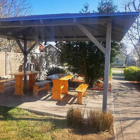 Апартаменты Rigofeszek Apartmanhaz