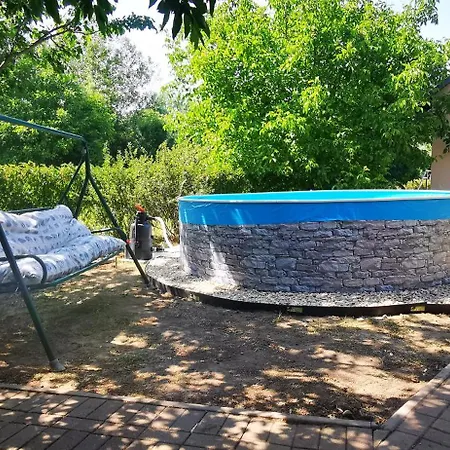 Апартаменты Rigofeszek Apartmanhaz Гардонь