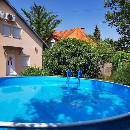 Apartment Rigofeszek Apartmanhaz Gárdony