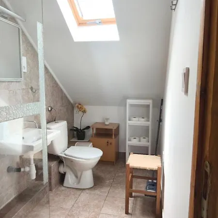 Lägenhet Rigofeszek Apartmanhaz