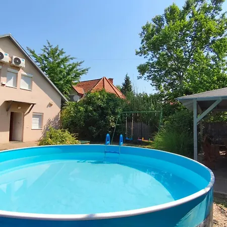 Rigofeszek Apartmanhaz Lägenhet Gárdony