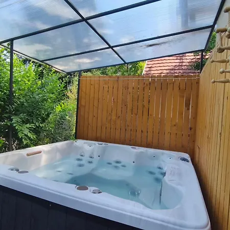 Rigofeszek Apartmanhaz Gárdony