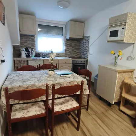 Rigofeszek Apartmanhaz Lägenhet