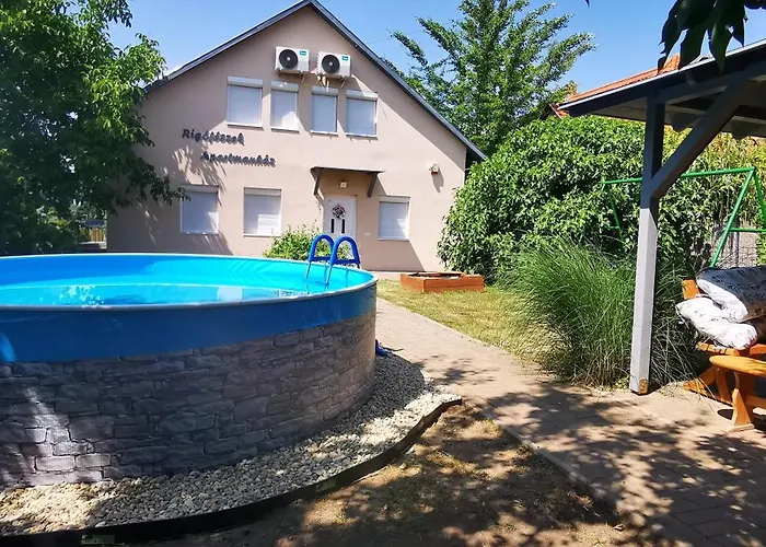 Apartament Rigofeszek Apartmanhaz Gárdony