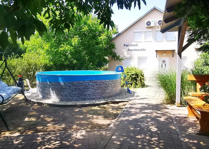 Rigofeszek Apartmanhaz Apartament Gárdony